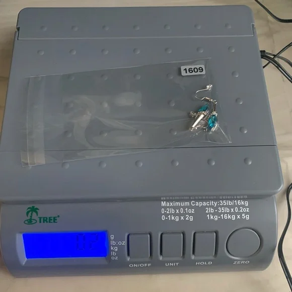 1609 Blue and Silver Faceted Teardrop Earrings - Picture 3 of 3